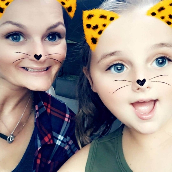 The reason for my closet & a peek into my 🌍 - Picture 5 of 16